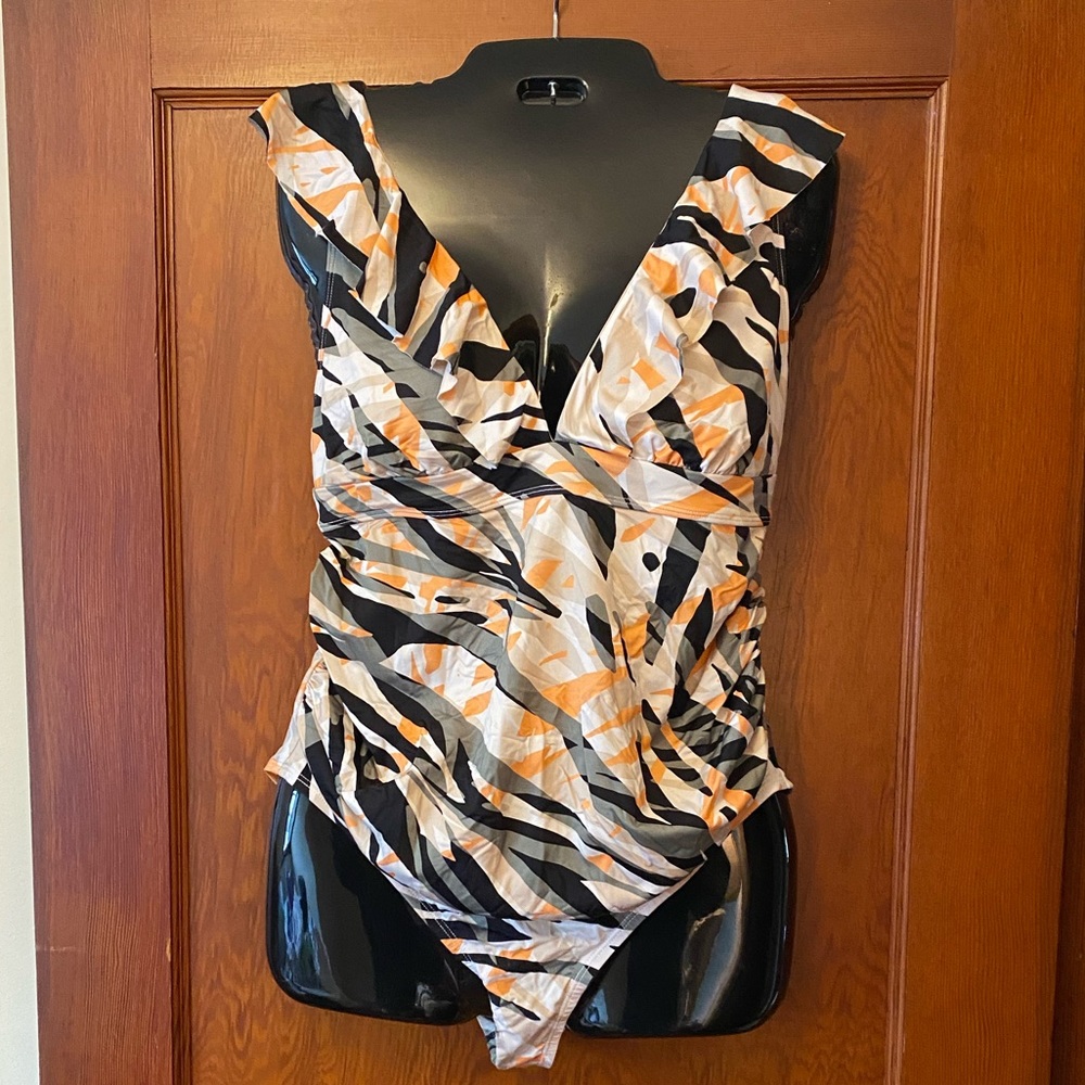 A pea in a pod ruffled one piece swimsuit